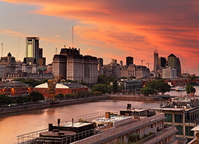 Sonnenuntergang über Buenos Aires